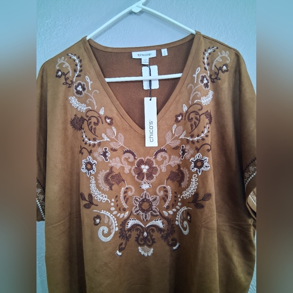 Chico's NWT Embroidered Faux Suede Ext Cap Tee Burnt Sienna 3/XL - Picture 3 of 8